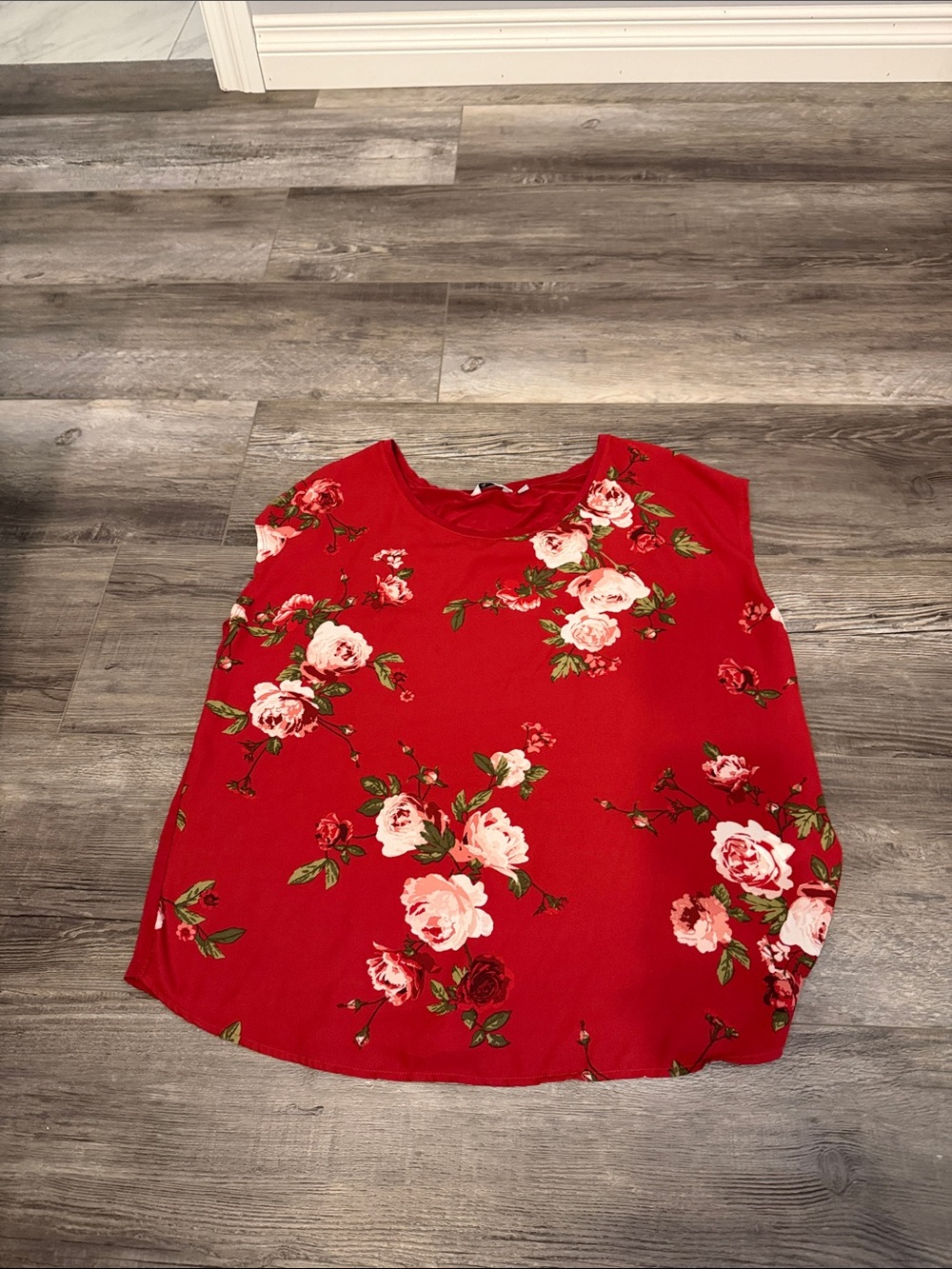 Reitmans‎ Red Floral Camisole